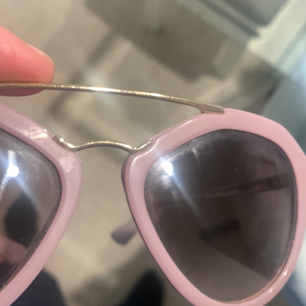 Prada sunglasses - Picture 5 of 5